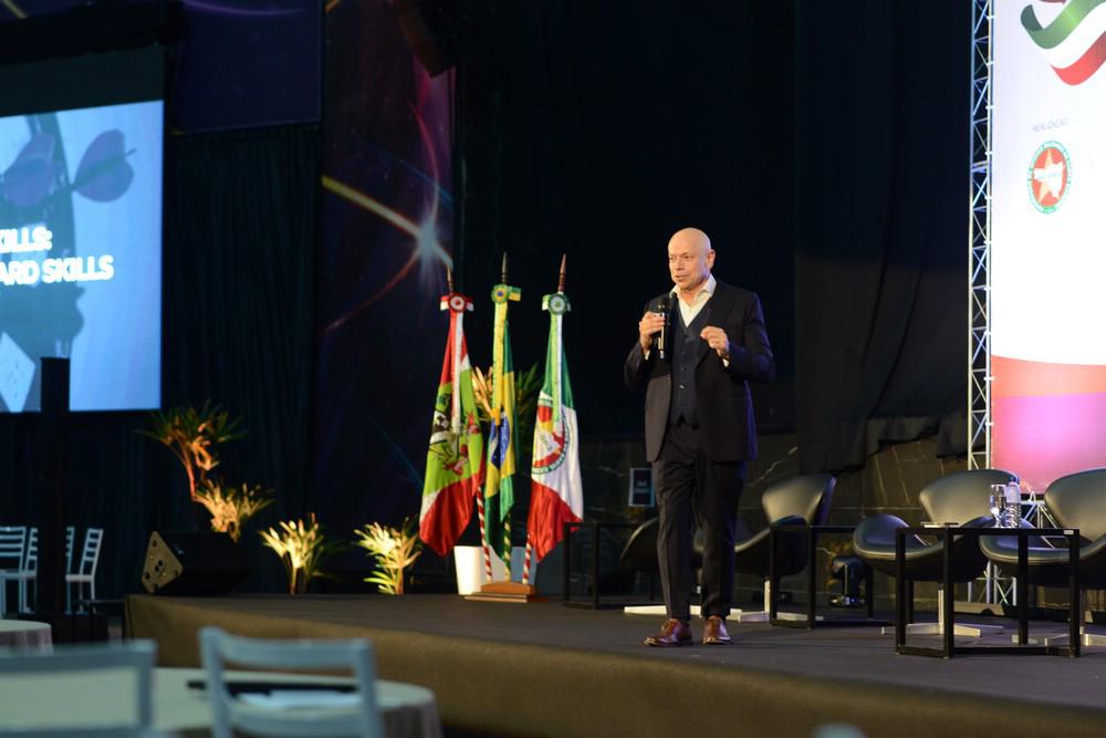 ASSOF participa do 9º Encontro de Oficiais Militares Estaduais em Santa Catarina