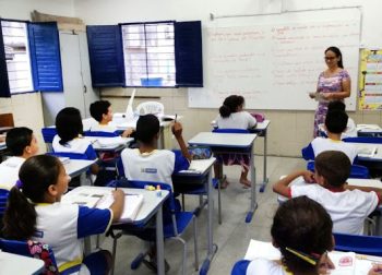 GO: Deputados aprovam em definitivo inclusão do Dia da Paz na Escola no calendário goiano