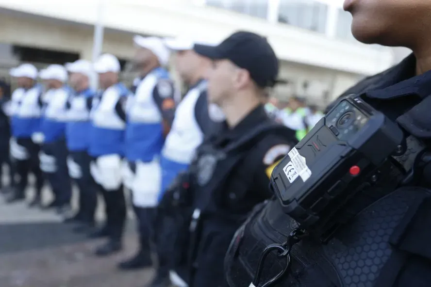 RJ: Policiais do Batalhão de Choque já estão com câmeras nos uniformes