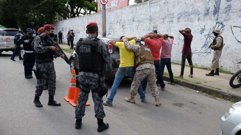 Quando polícia pode parar e revistar alguém na rua? O que decidiu o STF